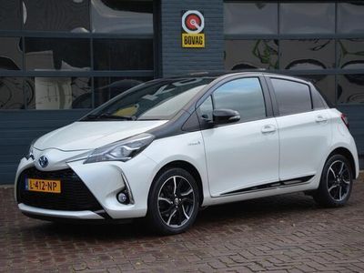 tweedehands Toyota Yaris 1.5 Hybrid Premium Bi-Tone