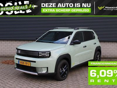 Groen Nieuw 2025 Fiat Grande Panda Icon Hatchback | € 25.835