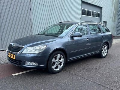 Occasion Skoda Octavia Elegance 105 PK (77 kW) 2012 Grijs Stationwagen