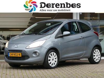 Grijs (metallic) Gebruikt 2009 Ford Ka Titanium Hatchback | € 3.950 (Duur)