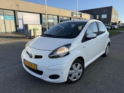 Occasion Toyota Aygo 68 PK (50 kW) 2011 Wit Hatchback