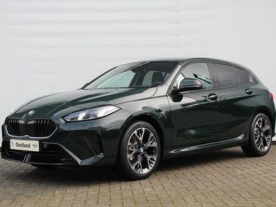 Groen Nieuw 2025 BMW 120 Comfort Edition Hatchback | € 52.468 (Eerlijke prijs)