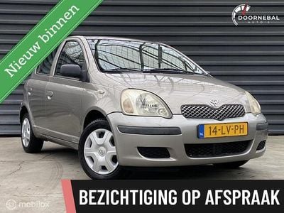 Grijs Gebruikt 2003 Toyota Yaris Terra Hatchback | € 1.340 (Goede deal)