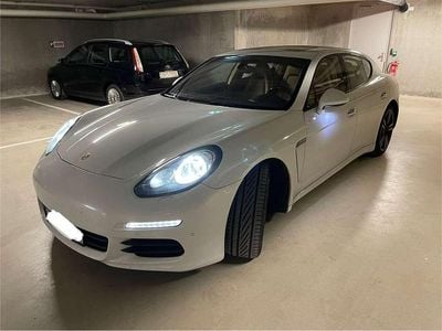 Wit Gebruikt 2016 Porsche Panamera Edition Sedan | € 38.500