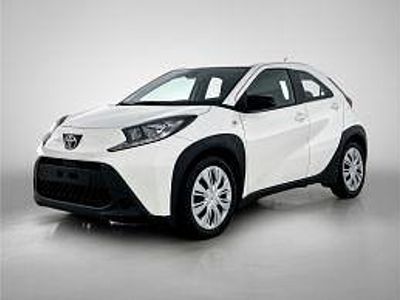 Wit Occasion 2023 Toyota Aygo X Play SUV | € 14.700 (Goede deal)