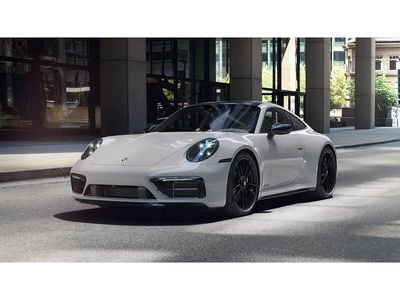 Porsche 911 Carrera 4 GTS