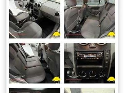 Occasion Ford Fusion Trend 80 PK (58 kW) 2002 Grijs Hatchback