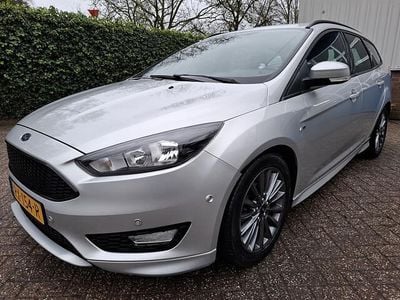Grijs Occasion 2018 Ford Focus ST-Line Stationwagen | € 8.450 (Goede deal)