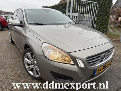 Grijs Gebruikt 2010 Volvo S60 Sedan | € 4.999 (Super prijs)