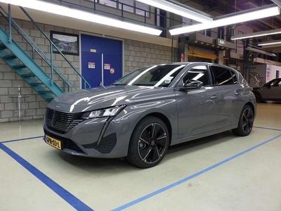Peugeot e-308