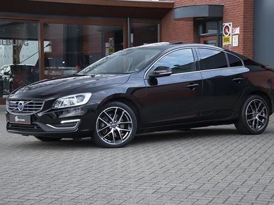 tweedehands Volvo S60 2.0 T6 306 PK AWD R-DESIGN