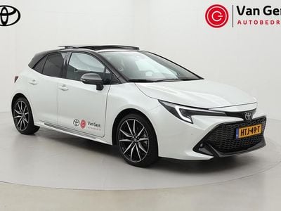 Wit Occasion 2025 Toyota Corolla Hybrid Sport Hatchback | € 41.999 (Duur)