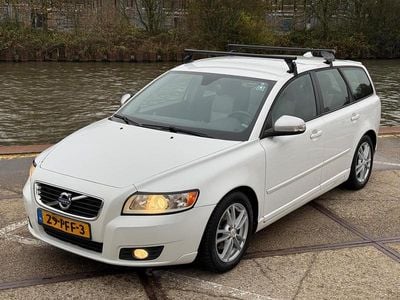 Wit Occasion 2011 Volvo V50 R-Design Stationwagen | € 1.995 (Goede deal)