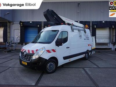 Wit Occasion 2019 Renault Master Van | € 19.995