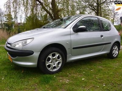 tweedehands Peugeot 206 1.4 Pop' Art*3deurs*apk*weinig km's