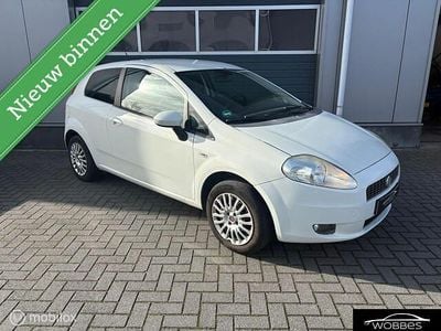 Wit Gebruikt 2009 Fiat Grande Punto Active Hatchback | € 1.999 (Eerlijke prijs)