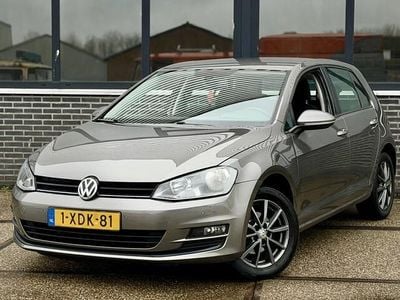 Occasion VW Golf VII Trendline 105 PK (77 kW) 2014 Grijs (metallic) Hatchback