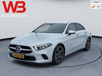 Grijs Occasion 2019 Mercedes A200 Premium Plus Sedan | € 21.999 (Goede deal)