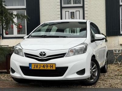 Wit Occasion 2014 Toyota Yaris Trend Hatchback | € 7.350 (Eerlijke prijs)