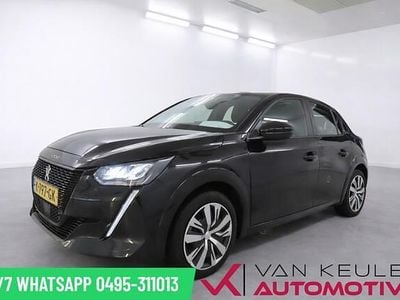 Zwart (metallic) Occasion 2020 Peugeot e-208 Active Hatchback | € 11.444 (Eerlijke prijs)