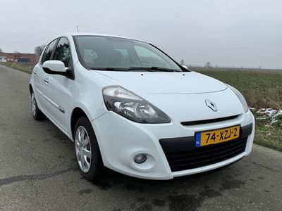 tweedehands Renault Clio 1.2 Authentique Airco/Cruise/5-DRS/125.000km!! NAP