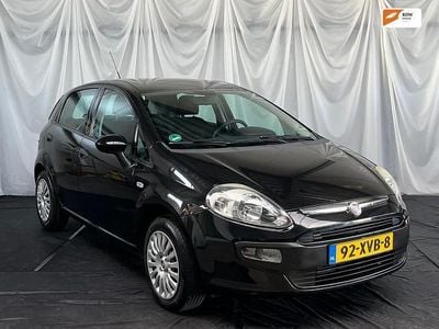 Gebruikt 2011 Fiat Punto | € 2.950 (Eerlijke prijs)