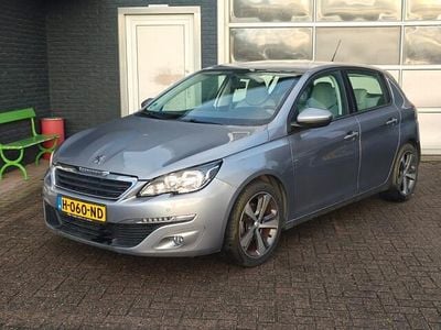 Grijs Gebruikt 2017 Peugeot 308 Allure Hatchback | € 13.950 (Iets duurder)