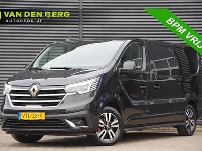 Zwart (metallic) Gebruikt 2023 Renault Trafic Luxe MPV | € 27.900 (Super prijs)