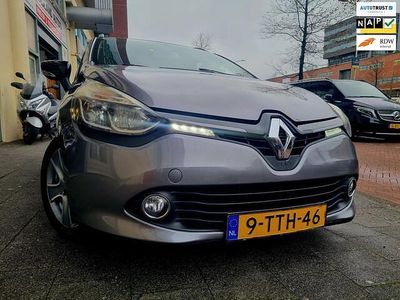 Grijs Gebruikt 2014 Renault Clio GrandTour Night&Day Stationwagen | € 6.450 (Eerlijke prijs)