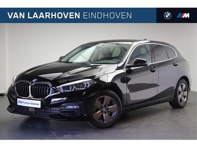 Zwart Occasion 2020 BMW 118 Executive Hatchback | € 25.950 (Eerlijke prijs)