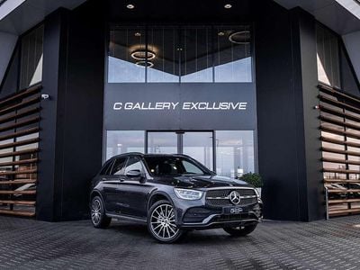 Grijs (metallic) Occasion 2021 Mercedes GLC300e Business SUV | € 44.995 (Iets duurder)