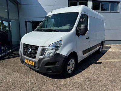 Nissan NV400