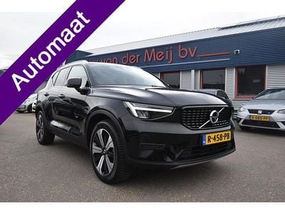 Zwart Gebruikt 2022 Volvo XC40 Core SUV | € 34.499 (Eerlijke prijs)