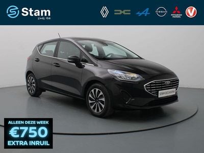 Zwart, metallic lak Gebruikt 2024 Ford Fiesta Titanium Hatchback | € 17.490 (Eerlijke prijs)