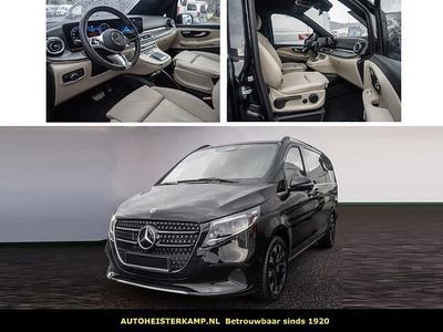 Zwart Gebruikt 2024 Mercedes V250 Avantgarde MPV | € 104.950