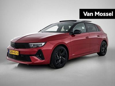 Rood Gebruikt 2024 Opel Astra GS Line Hatchback | € 30.490 (Eerlijke prijs)