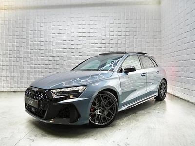 Grijs Gebruikt 2025 Audi RS3 Sedan | € 87.999 (Duur)