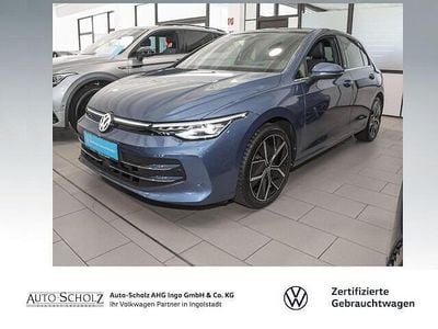 Blauw Gebruikt 2024 VW Golf VIII Style Hatchback | € 34.418 (Iets duurder)