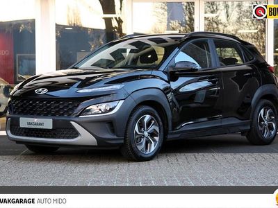 Zwart Gebruikt 2021 Hyundai Kona Comfort SUV | € 23.845 (Eerlijke prijs)