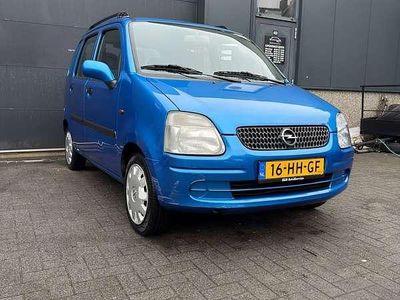 Blauw Occasion 2001 Opel Agila Comfort Sedan | € 900