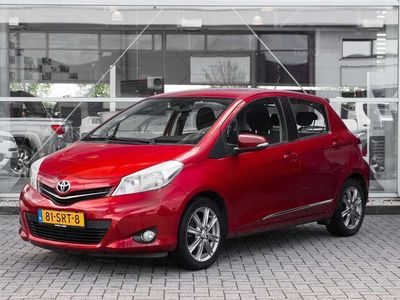 tweedehands Toyota Yaris 1.3 16v VVT-i 99pk 5D CVT Dynamic