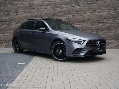 Grijs Gebruikt 2021 Mercedes A250 AMG | € 30.995 (Eerlijke prijs)