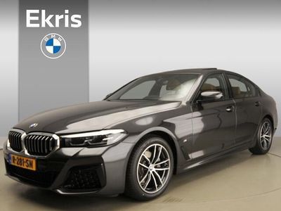 tweedehands BMW 520 5-SERIE Sedan i Business Edition Plus Automaat / M-Sportpakket / Schuifdak / Trekhaak / Head-up / Alu wielen 18 inch