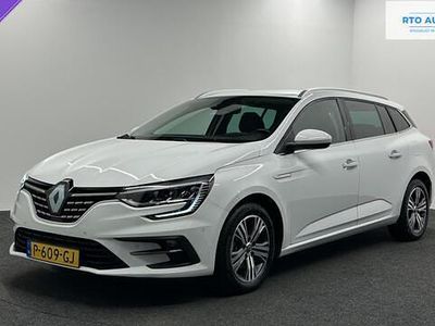 Wit Gebruikt 2022 Renault Mégane GrandTour Intens Stationwagen | € 19.500 (Eerlijke prijs)