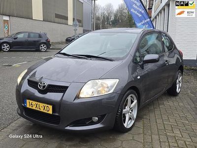 Occasion Toyota Auris Sol 97 PK (71 kW) 2007 Grijs Hatchback