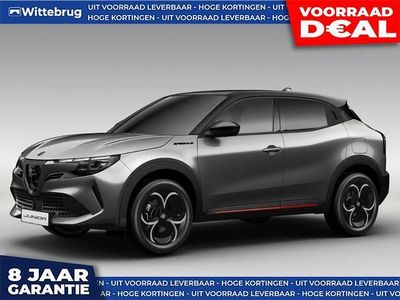 Grijs Nieuw 2026 Alfa Romeo Junior Edizione Speciale SUV | € 37.888