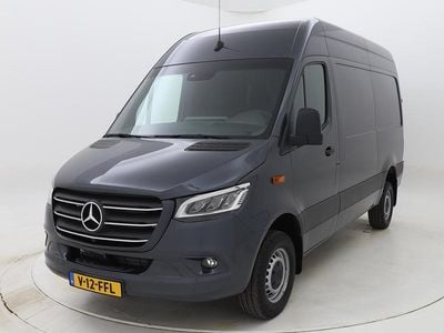 Grijs Gebruikt 2024 Mercedes Sprinter Van | € 49.845 (Goede deal)