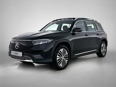 Donker kosmoszwart metaalkleur metallic Nieuw 2026 Mercedes EQB250+ Business SUV | € 51.675 (Eerlijke prijs)