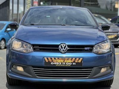 Blauw Gebruikt 2013 VW Polo Sport Sedan | € 10.499