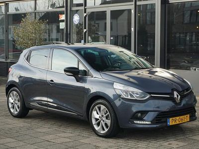 Grijs Occasion 2017 Renault Clio IV LIMITED Hatchback | € 6.980 (Eerlijke prijs)